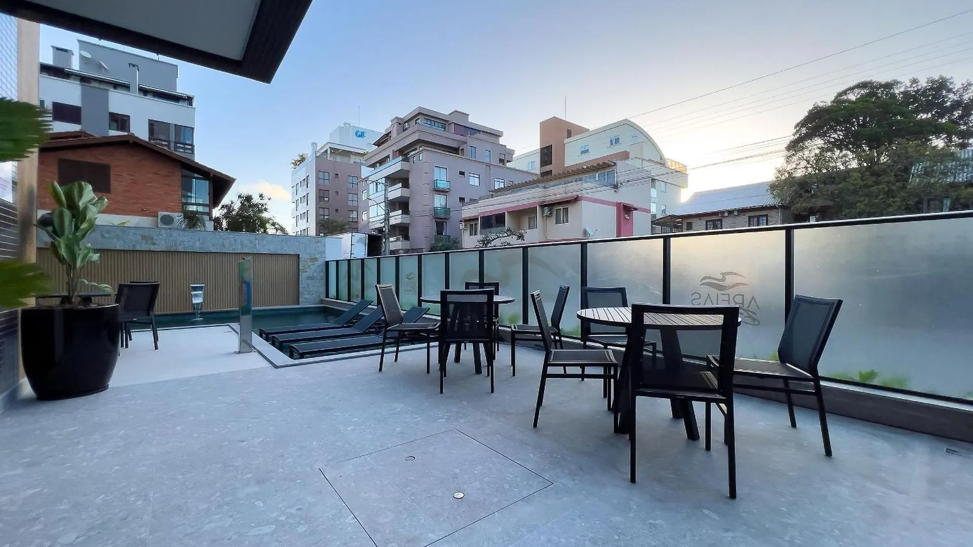 Apartment 623 Lindo Apartamento Finamente Mobiliado Localizado Na Praia De Bombas Bombinhas