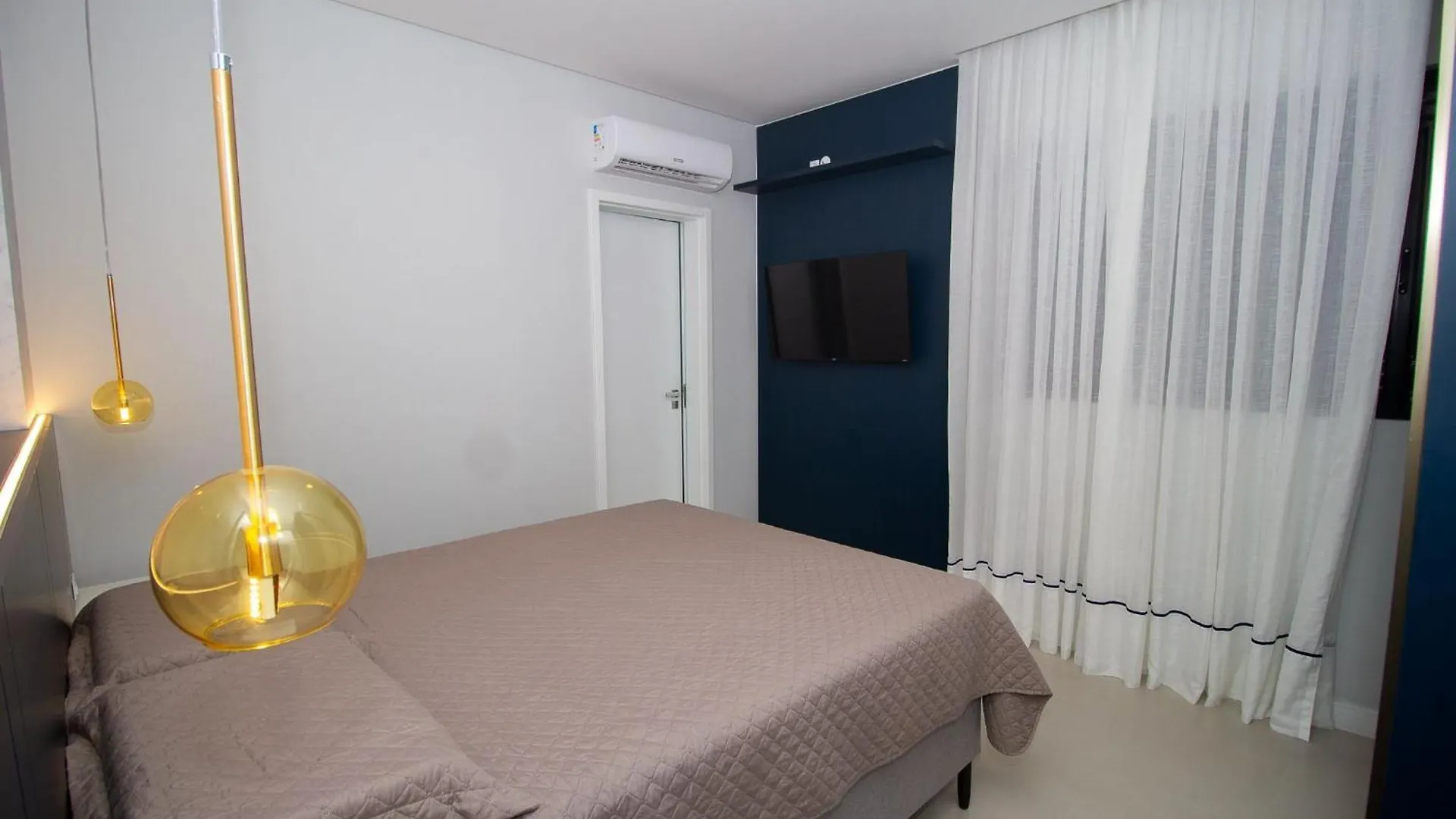 Apartment 623 Lindo Apartamento Finamente Mobiliado Localizado Na Praia De Bombas Bombinhas
