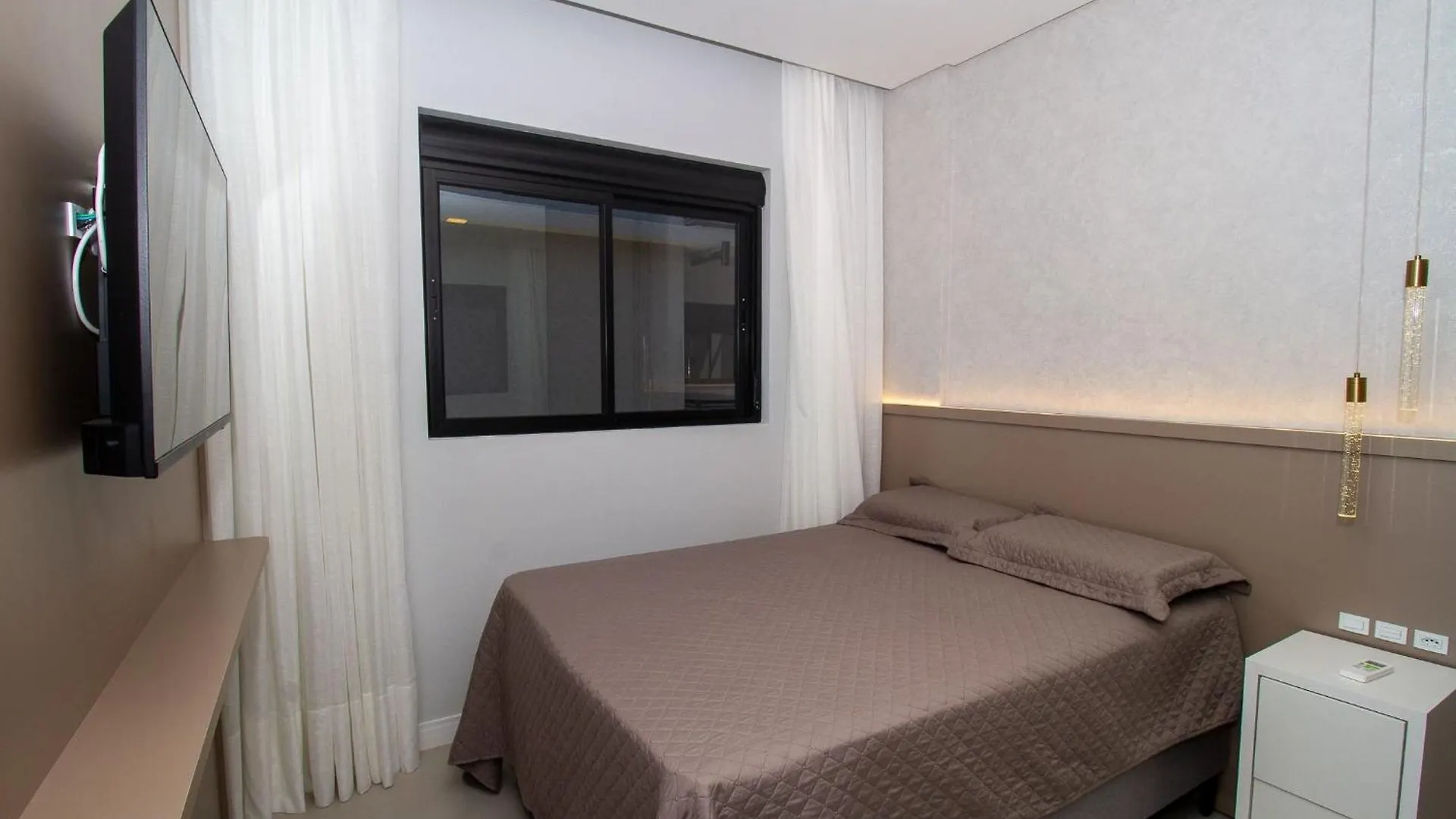 Apartment 623 Lindo Apartamento Finamente Mobiliado Localizado Na Praia De Bombas Bombinhas