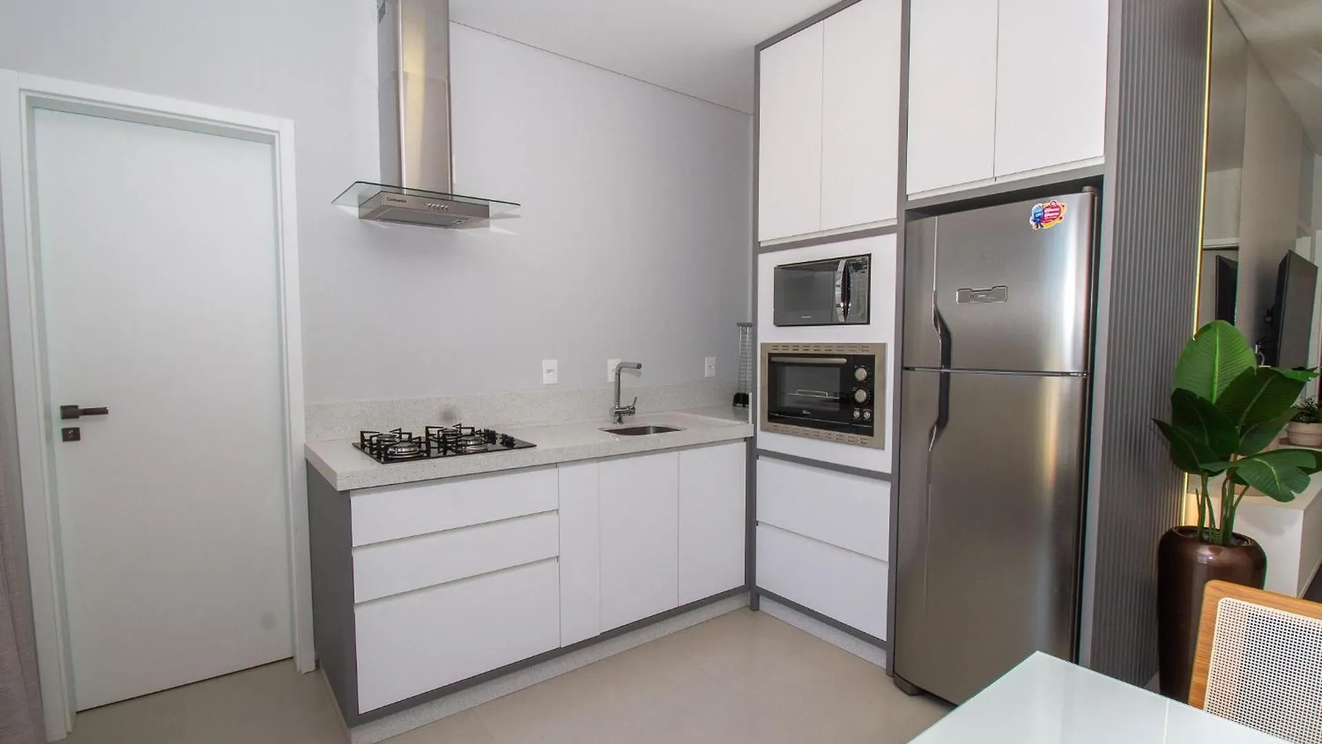 623 Lindo Apartamento Finamente Mobiliado Localizado Na Praia De Bombas Bombinhas Apartment